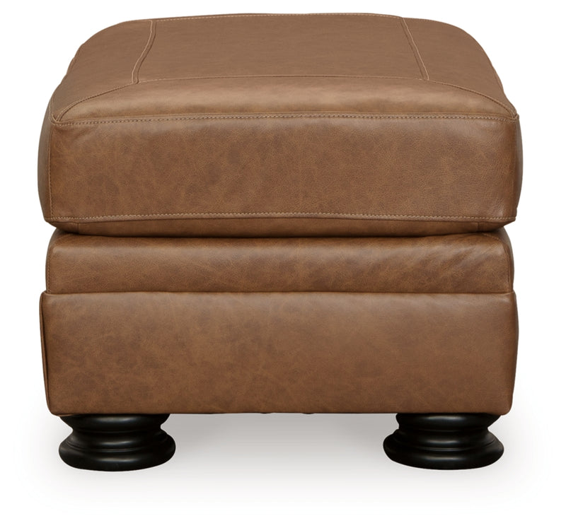 Sillón y otomana Carianna