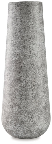 Fynn Vase