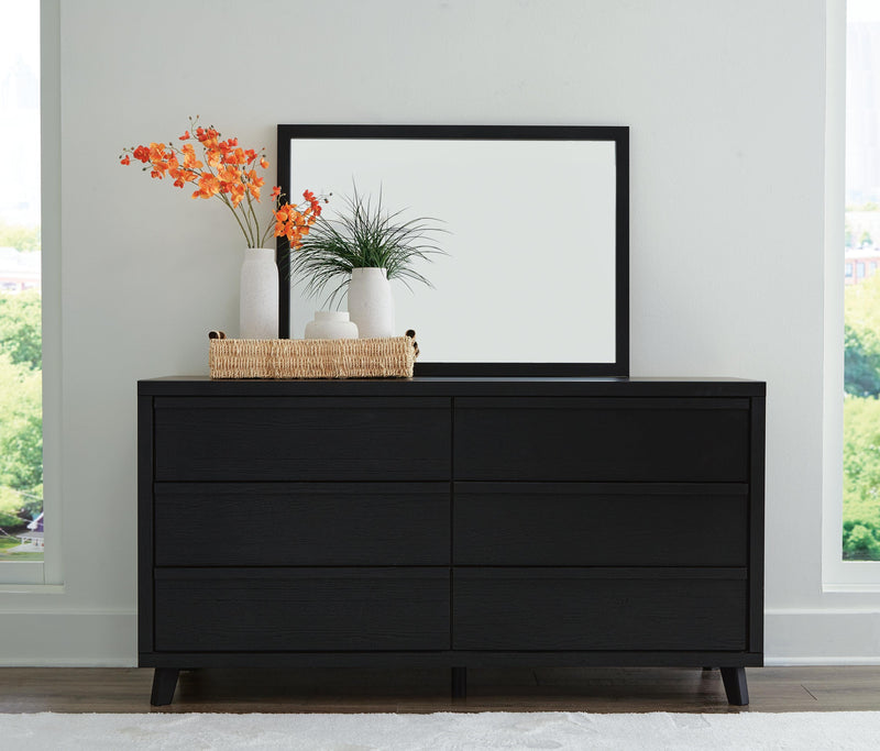 Danziar Panel Bed Bedroom Set