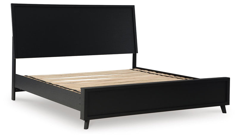 Danziar Panel Bed Bedroom Set