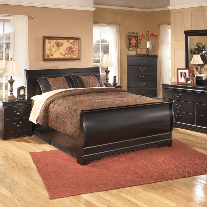 Huey Vineyard Dresser and Mirror