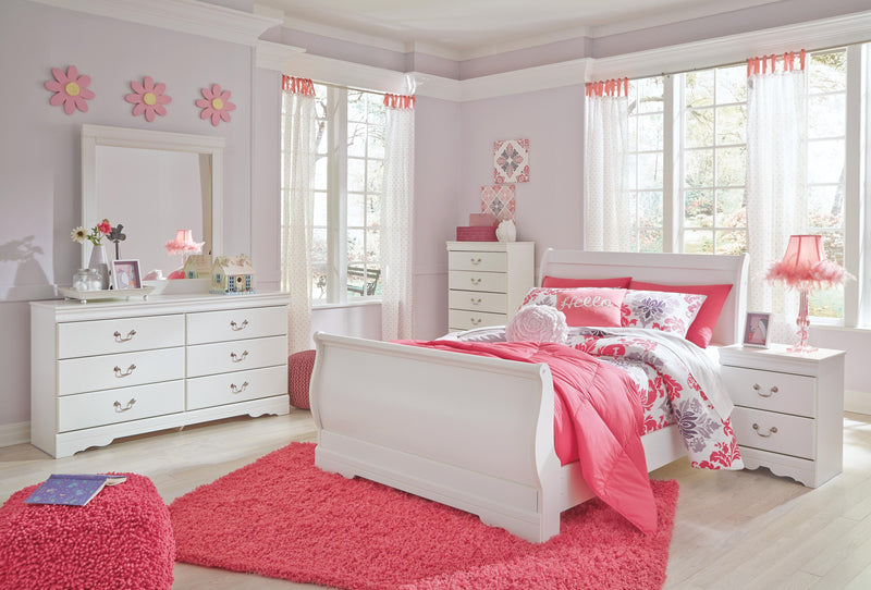Anarasia Sleigh Bed Bedroom Set