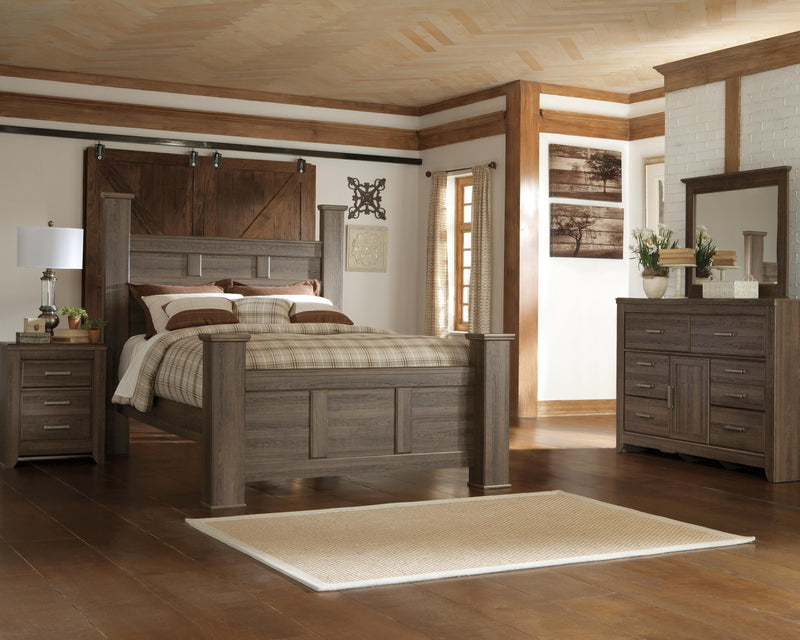 Juararo Poster Bed Bedroom Set