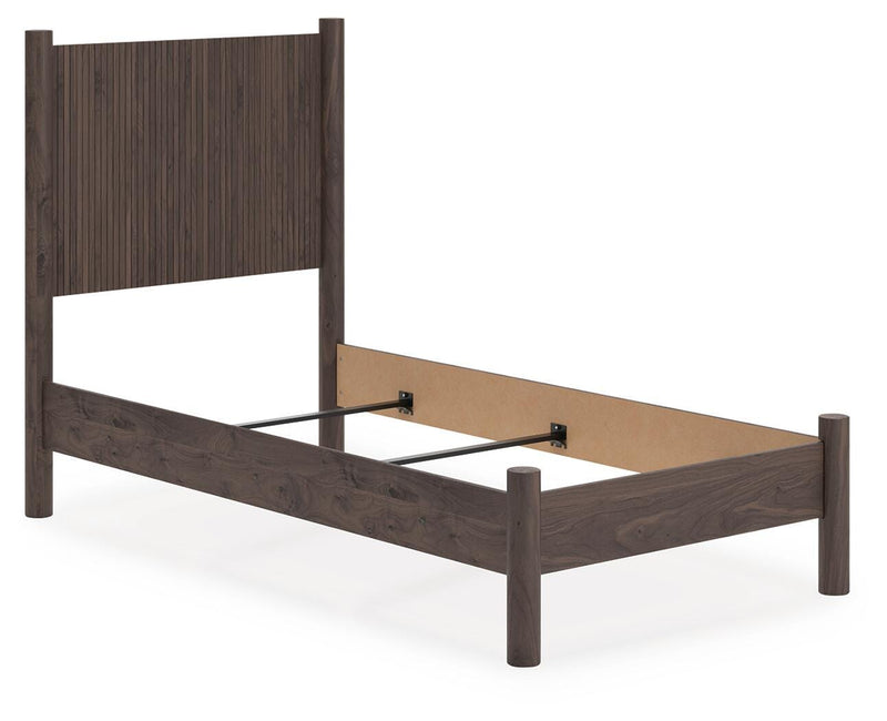 Juego de dormitorio Pamytta con cama de paneles