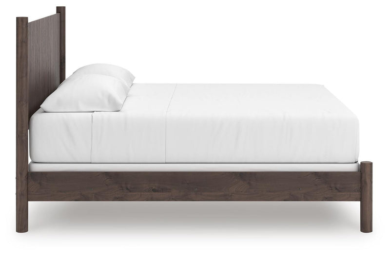 Juego de dormitorio Pamytta con cama de paneles