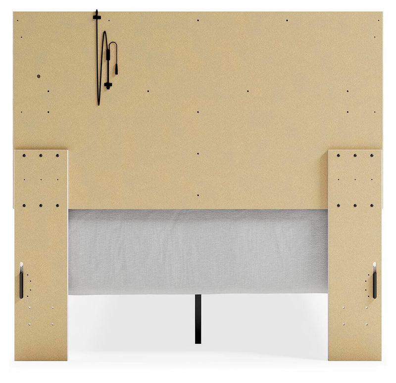 Altyra Panel Bed