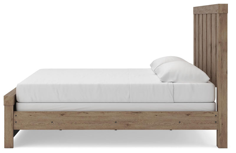 Garistyn Panel Bed