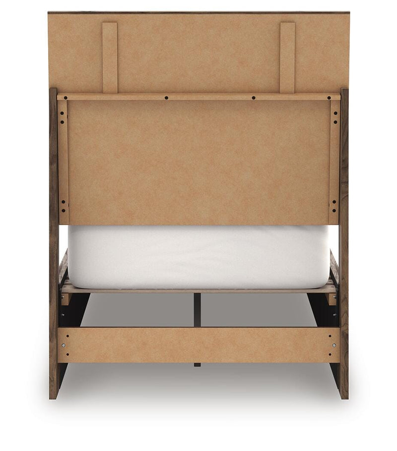 Zadilyn Panel Bed