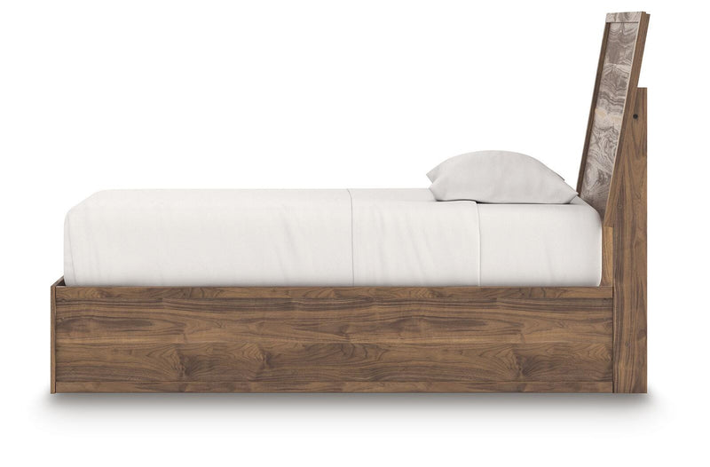 Zadilyn Panel Bed