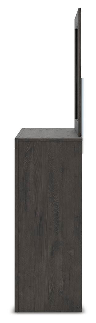 Fraluna Panel Bed Bedroom Set