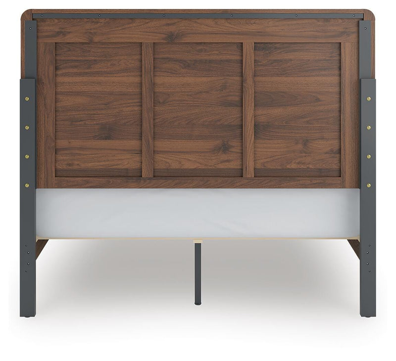 Hollinaze Panel Bed