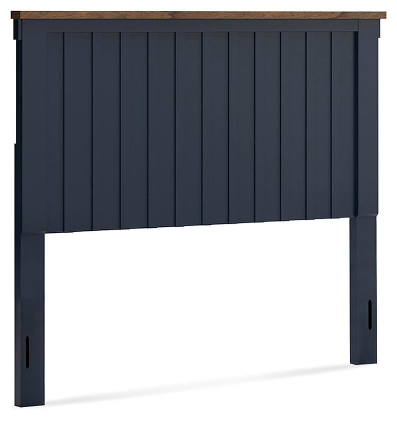 Landocken Panel Headboard Bedroom Set
