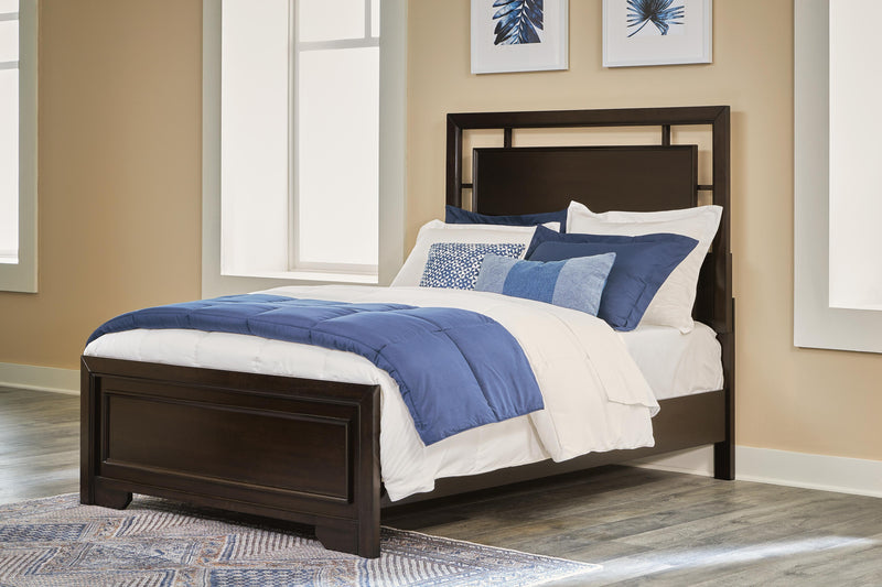 Covetown Panel Bed Bedroom Set