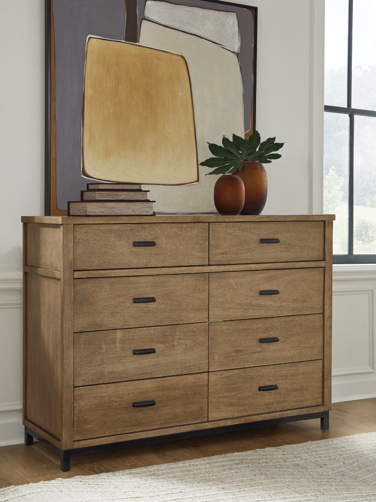 Tomtyn Dresser & Chest