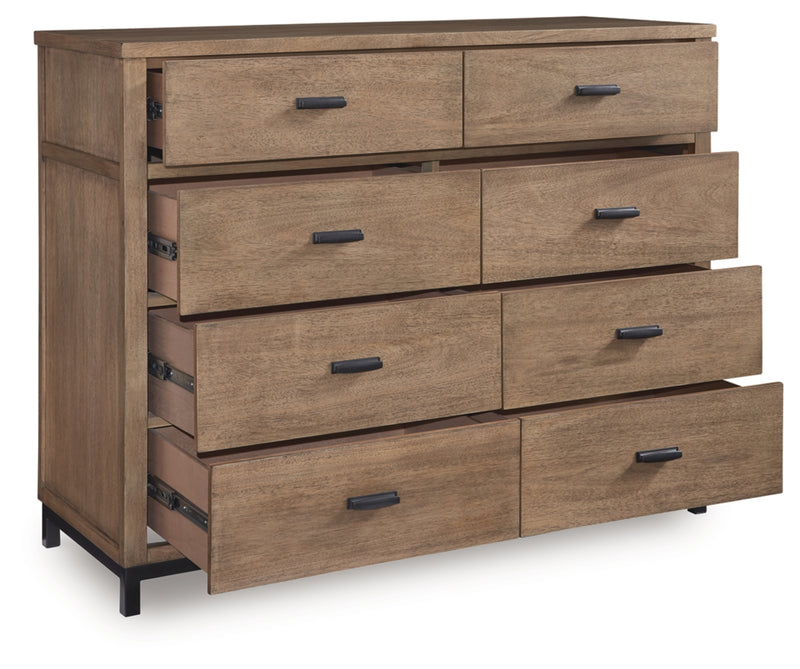 Tomtyn Dresser & Chest