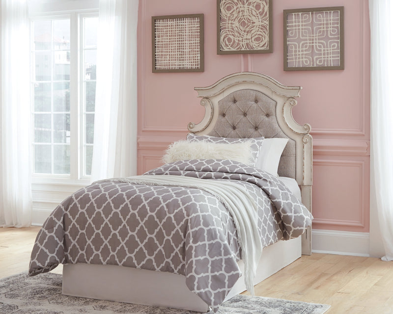 Realyn UPH Panel Headboard