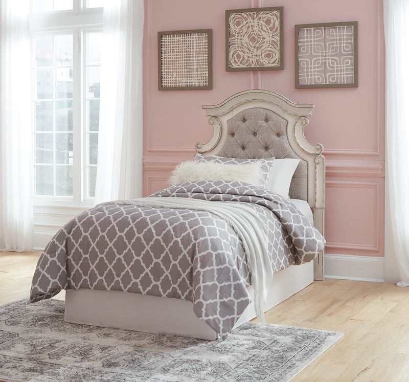 Realyn UPH Panel Headboard