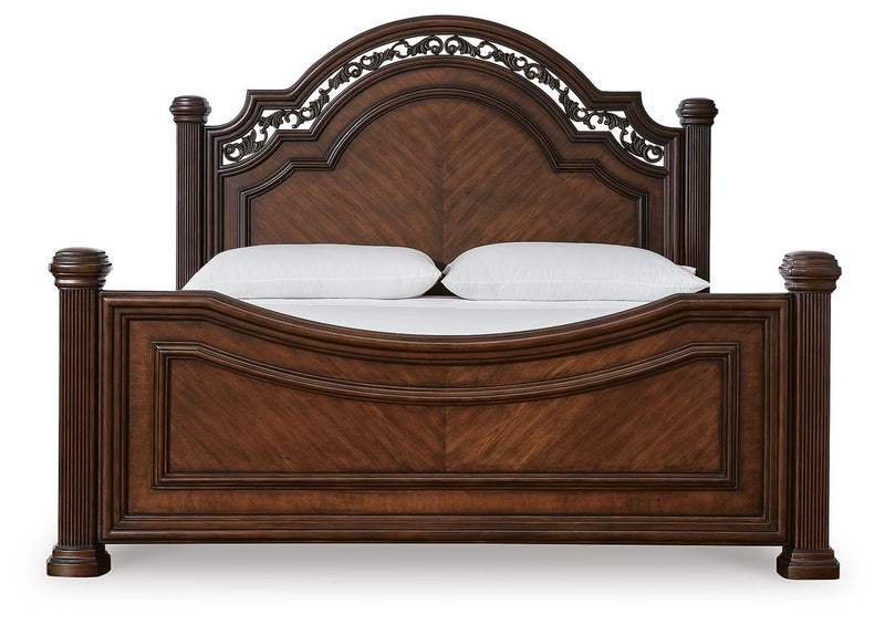 Lavinton Poster Bed Bedroom Set
