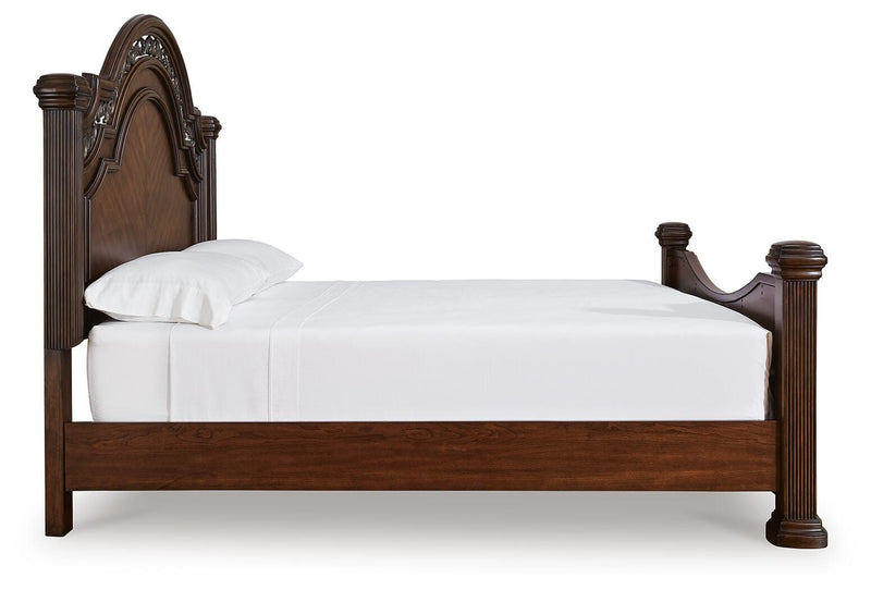 Lavinton Poster Bed