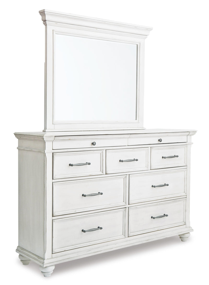 Kanwyn Panel Bed Bedroom Set