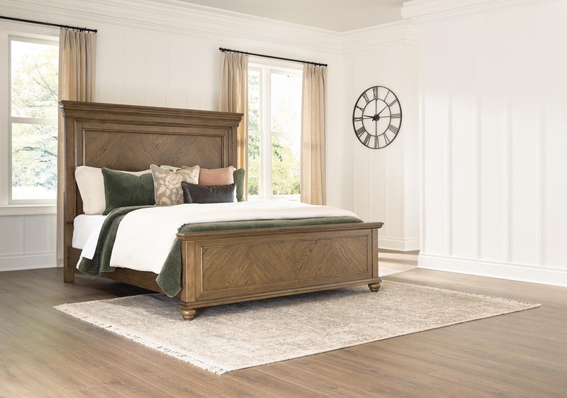 Waynely Panel Bed