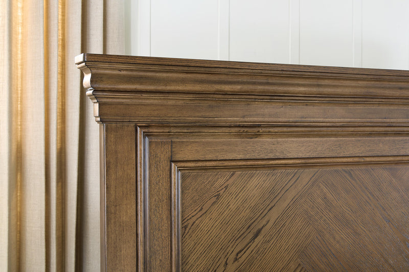 Waynely Panel Bed