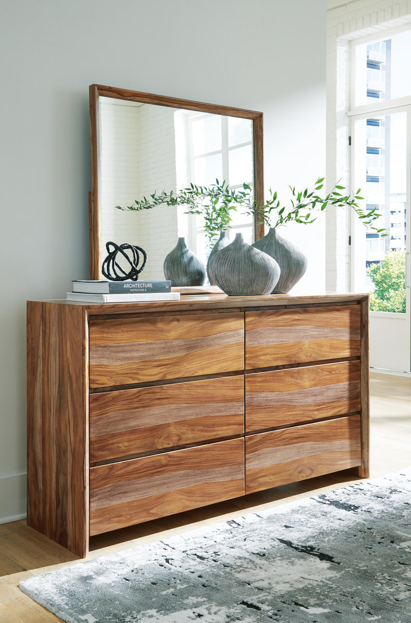 Dressonni Panel Bed Bedroom Set