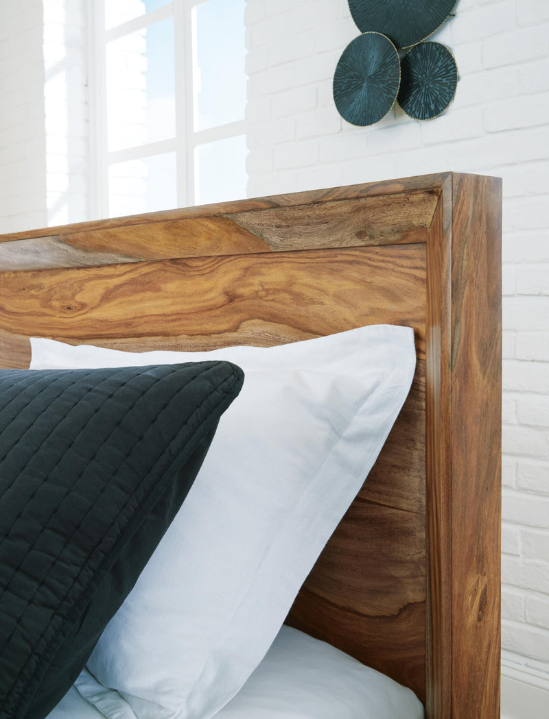 Cama con paneles Dressonni