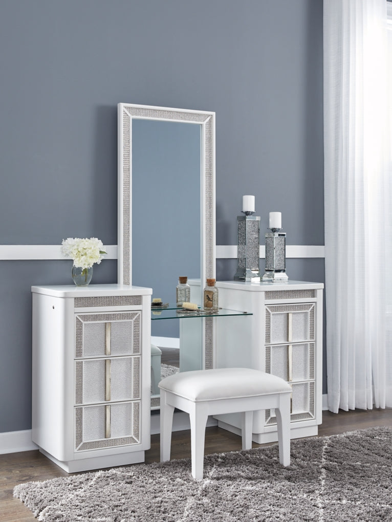 Chalanna Vanity
