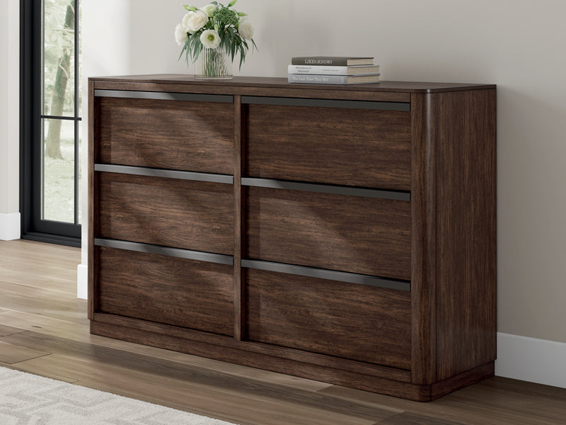 Kendamor Dresser & Chest
