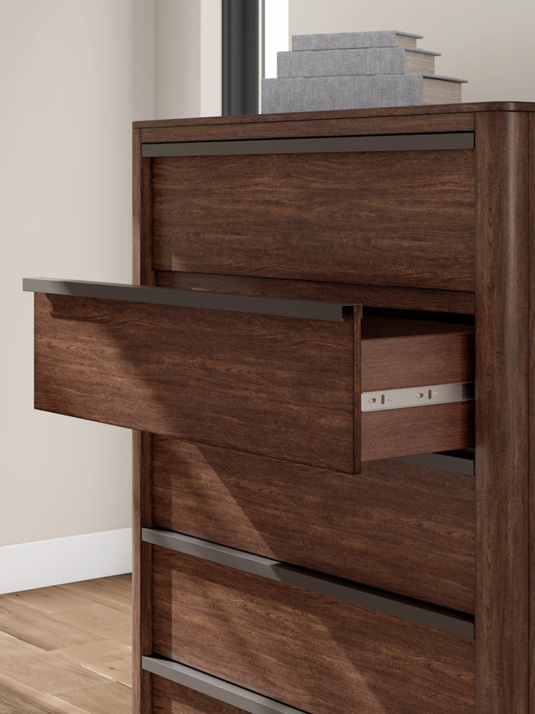 Kendamor Dresser & Chest