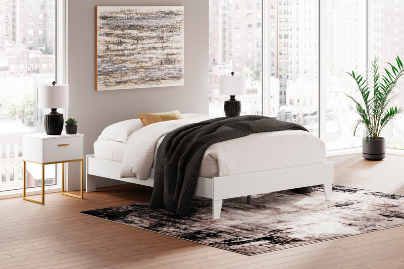 Socalle Platform Bed