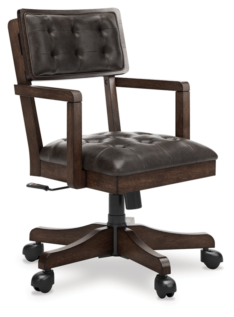 Escritorio para oficina en casa Breckington con silla
