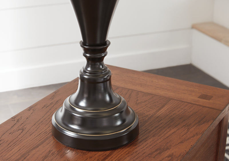 Lámpara de mesa Darlita de metal