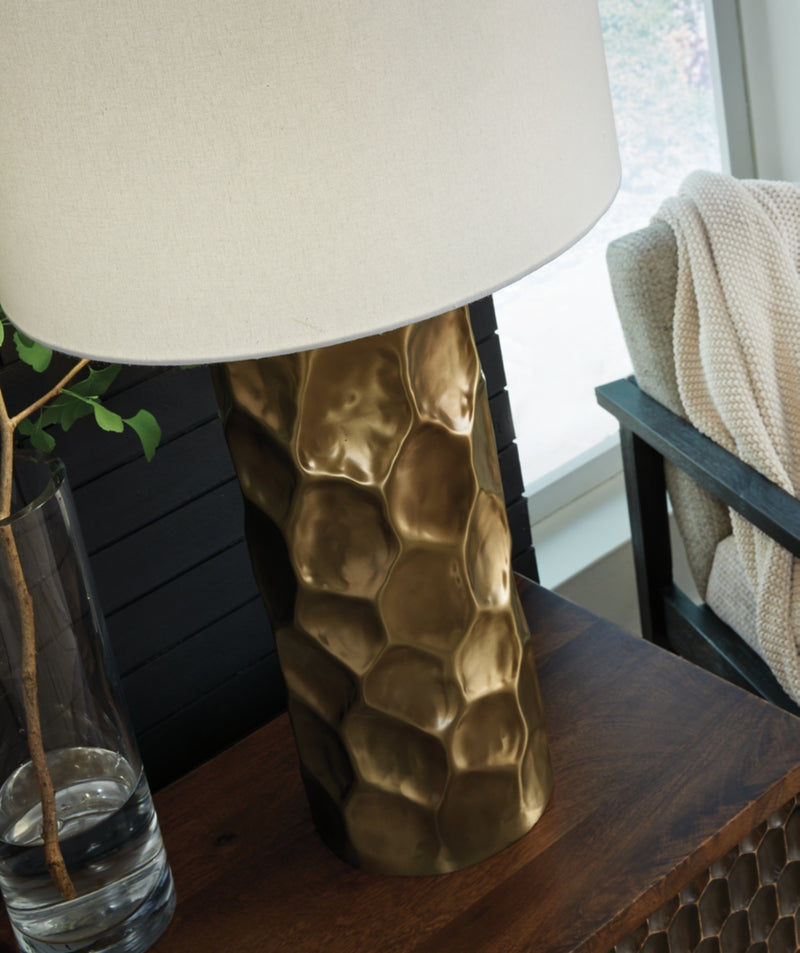 Marshawn Metal Table Lamp