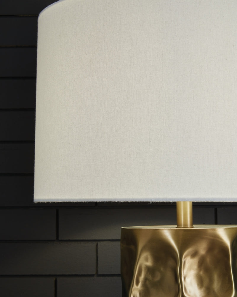 Marshawn Metal Table Lamp
