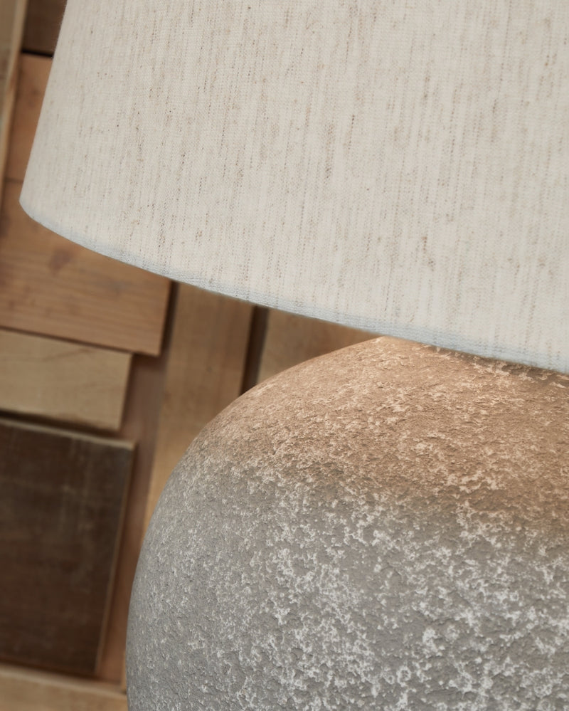 Dreward Metal Table Lamp