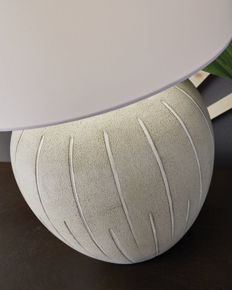 Lámpara de mesa Calbert Poly