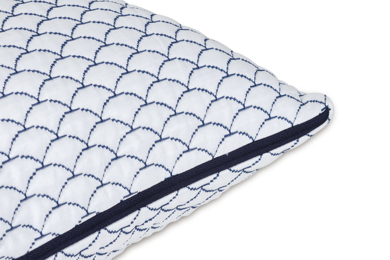 Almohada DreamCloudTM Classic Queen/King