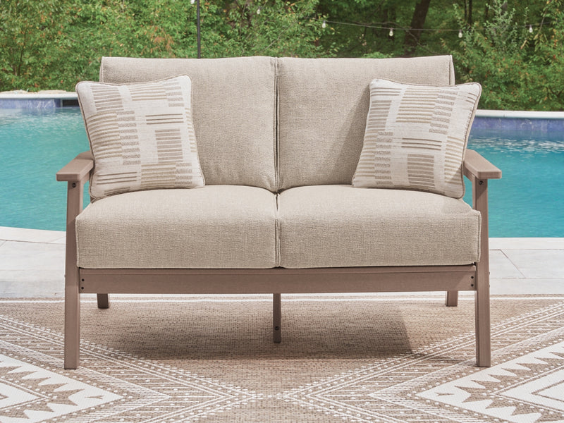 Cliffs Beach Outdoor Seating