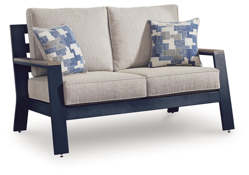 Mabry Shores Outdoor Seating