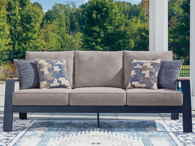 Mabry Shores Outdoor Seating
