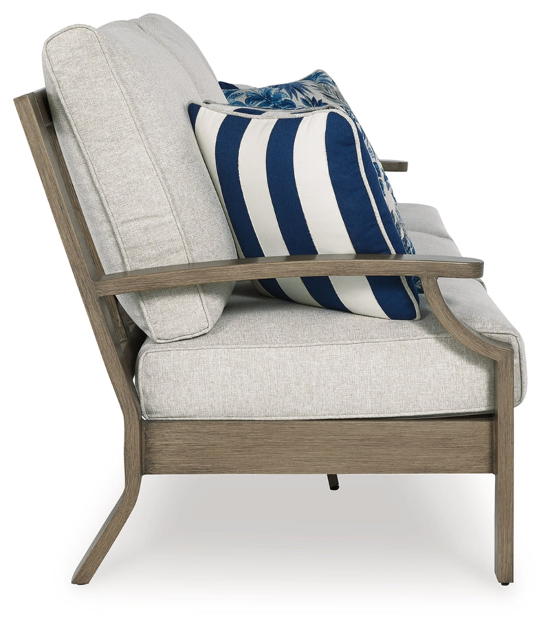 Rainier Ranch Outdoor Seating