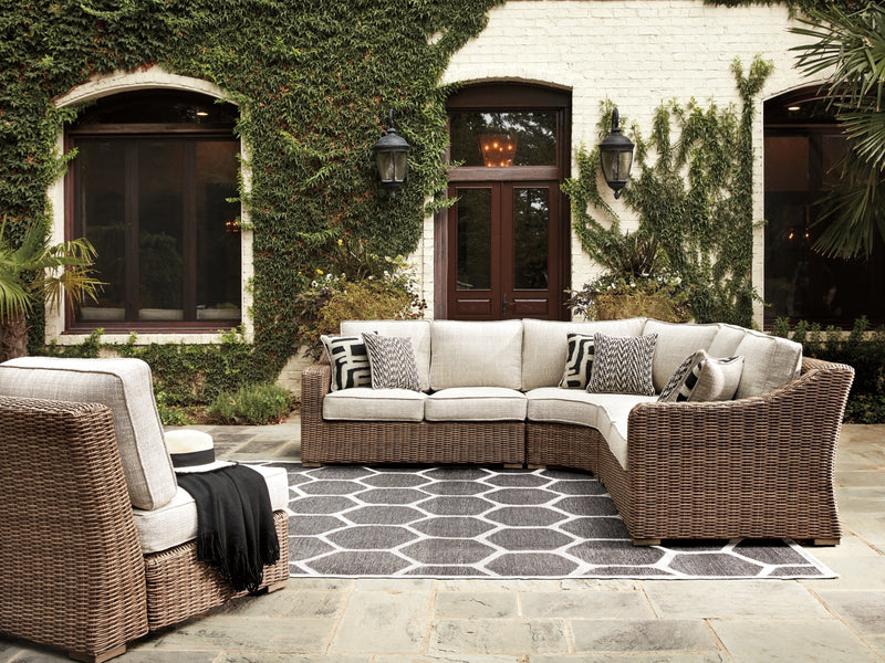 Beachcroft Outdoor Seating