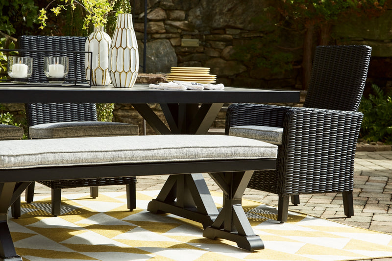 Mesa de comedor Beachcroft RECT con opción de sombrilla