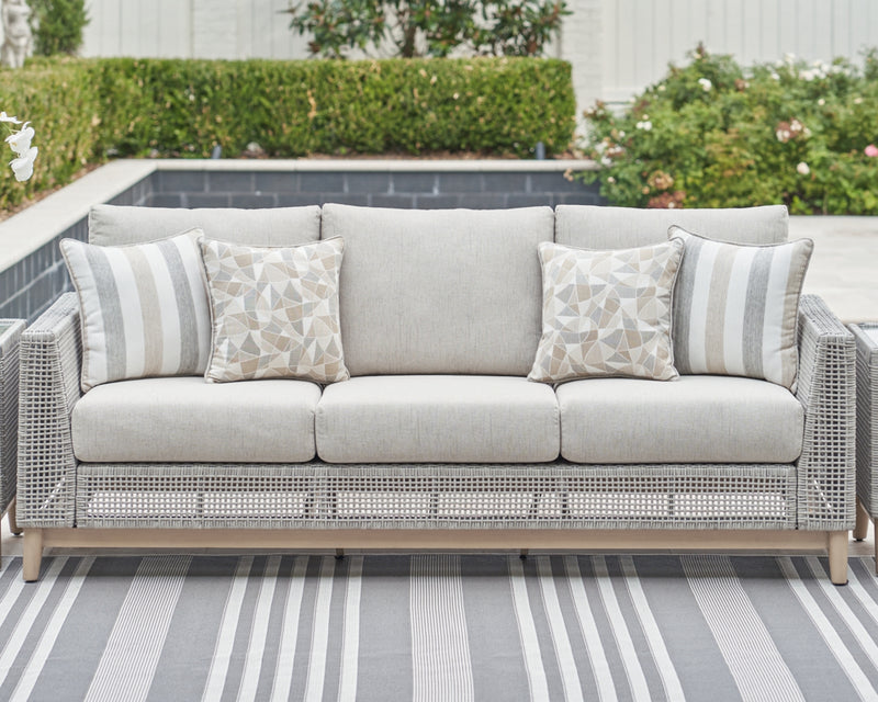 Seton Creek Outdoor Seating