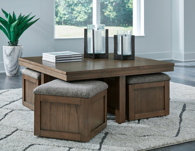 Boardernest Cocktail Table w/4 Stools
