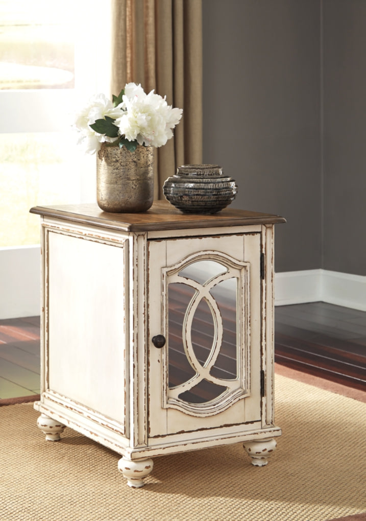 Realyn End Table