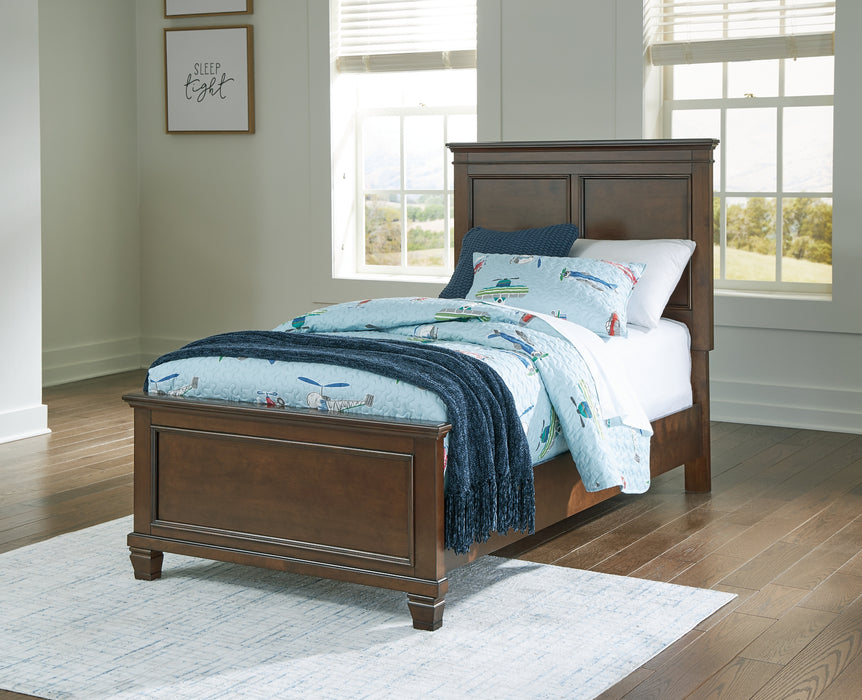 Danabrin Twin Panel Bed with Mirrored Dresser, Chest and Nightstand